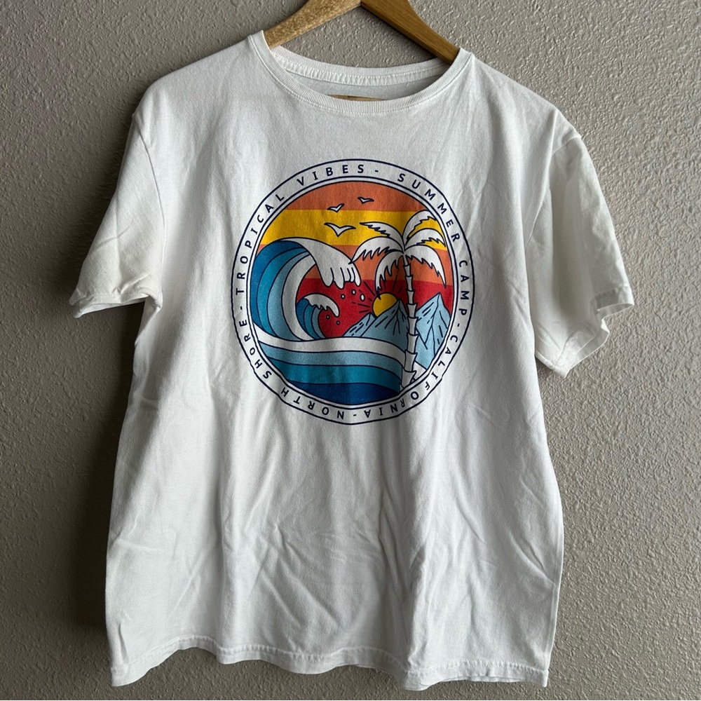 Visitor Premium white short sleeve 100% cotton California Tropical Vibes t-shirt